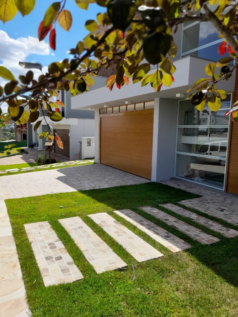 Image gallery image